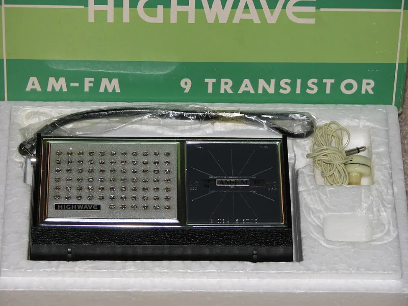 Transmit Anyway: The DIY Broadcasters Turning Unlicensed Radio Into an Act of Defiance